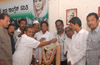 District Congress observes Nehrus 48th death anniversary